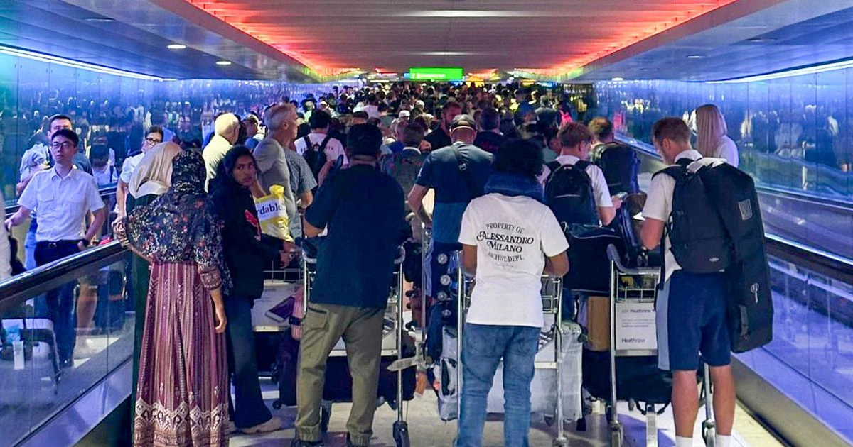 LiveHeathrow Airport LIVE: M4 traffic chaos as tunnel to two terminals shut