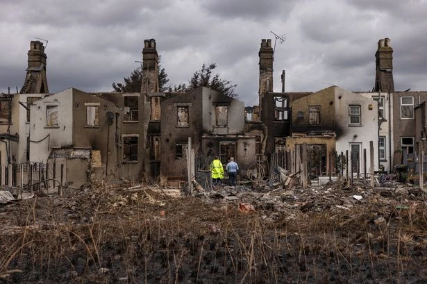 Britain could burn in 'firewave' as urgent 'very flammable' warning issued