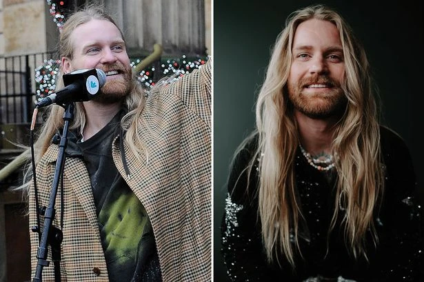 Eurovision star Sam Ryder surprises fans with festive performance in Edinburgh