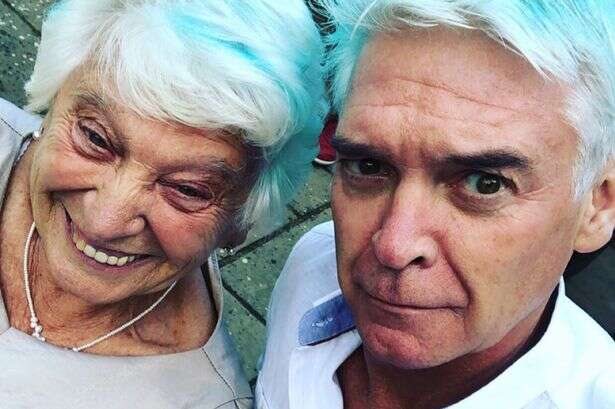 Phillip Schofield announces devastating family tragedy in heartbreaking Instagram post