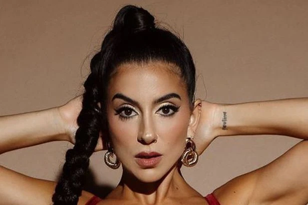 Adult star files from divorce from famous husband after viral sex stunt