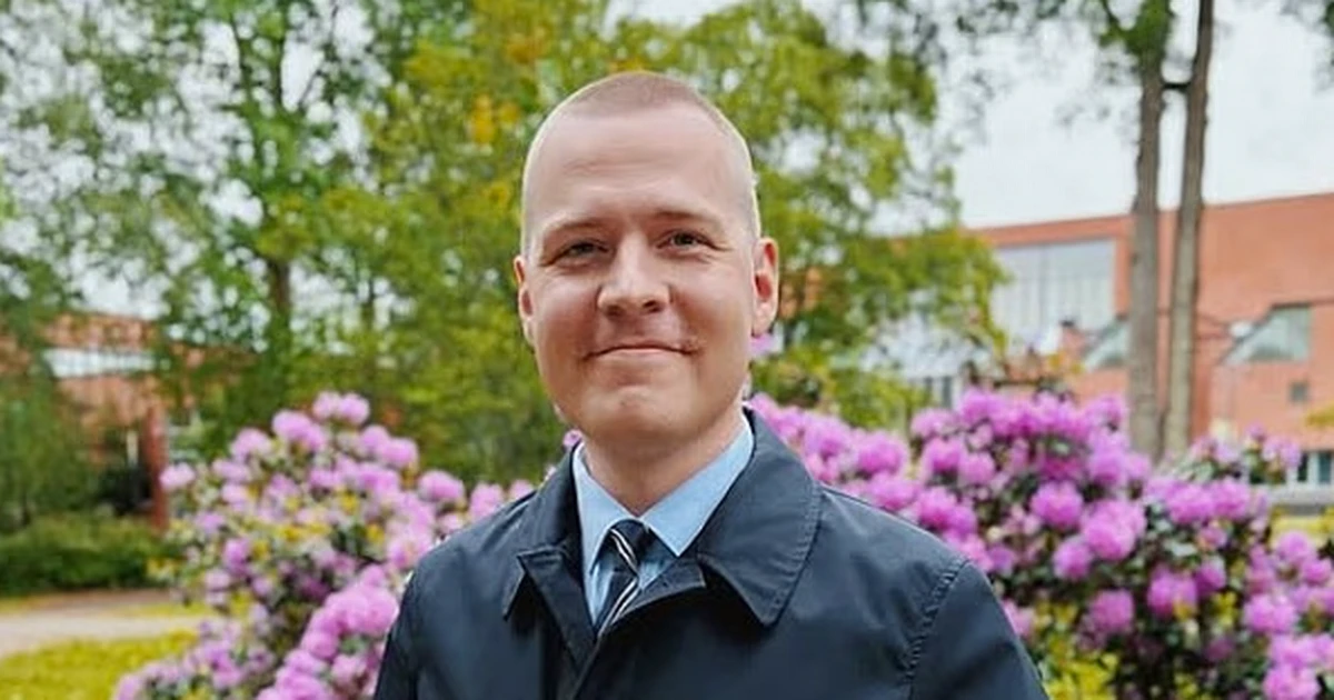 Eemeli Peltonen: MP, 30, 'kills himself' in Finland parliament building