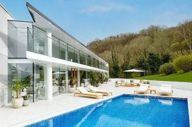 Omaze boss blames Brit snobs for making UK homes too inferior for his contests