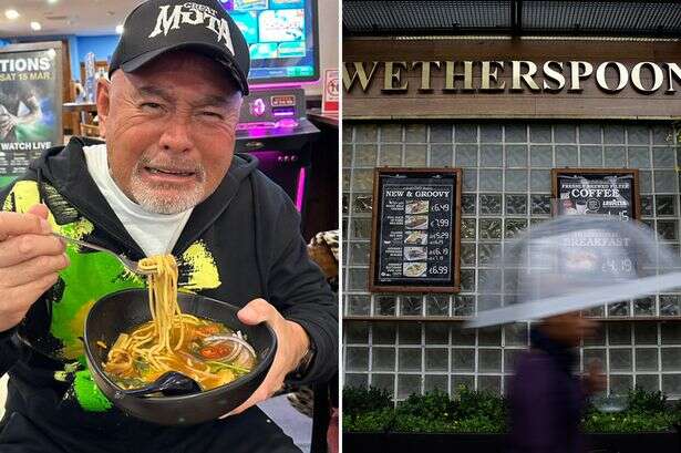 Wrestling legend shocks fans with Wetherspoons visit but one dish leaves him disgusted