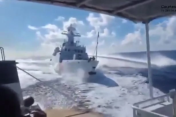 World War 3 fears as Chinese warships smash into each other in disputed waters
