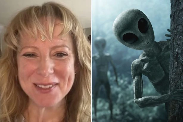 'Interdimensional communicator' reveals exactly when aliens are coming to earth