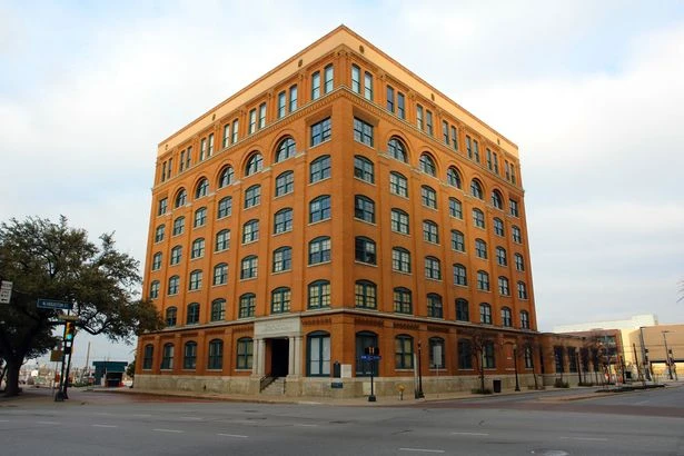 JFK assassination 'sniper's perch' where Lee Harvey Oswald shot President put up for auction