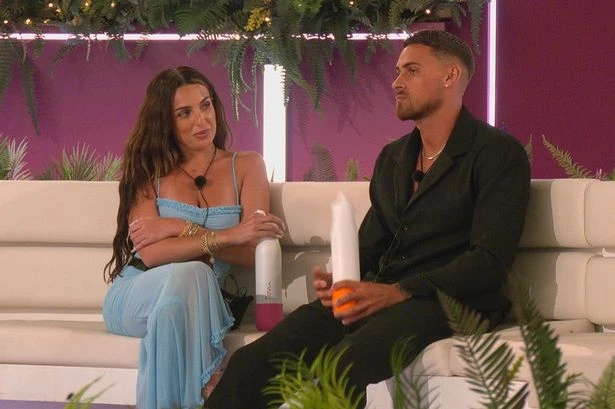 Love Island star walks off as couple come to blows after 'ick' remark