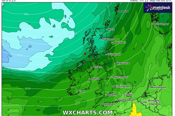 UK weather maps show icy plunge to 3C as summer heatwaves give way to autumn chill
