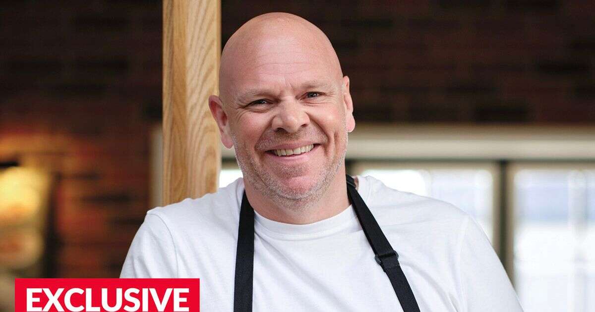 Celeb chef Tom Kerridge flogs fat-filled M&S pub grub after penning weight loss book