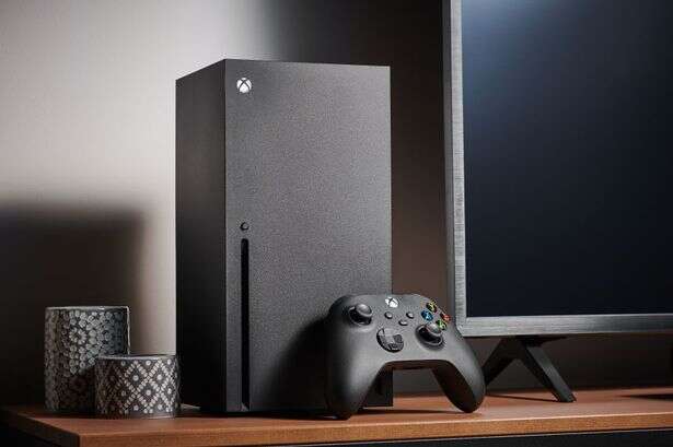 Xbox Live down as hundreds of gamers left unable to 'access games' or get online