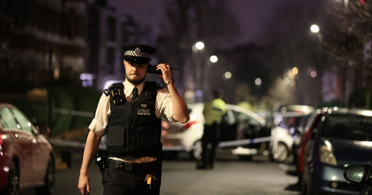 LiveClapham acid attack LIVE: Manhunt for suspect who 'hurled liquid at woman and kids'