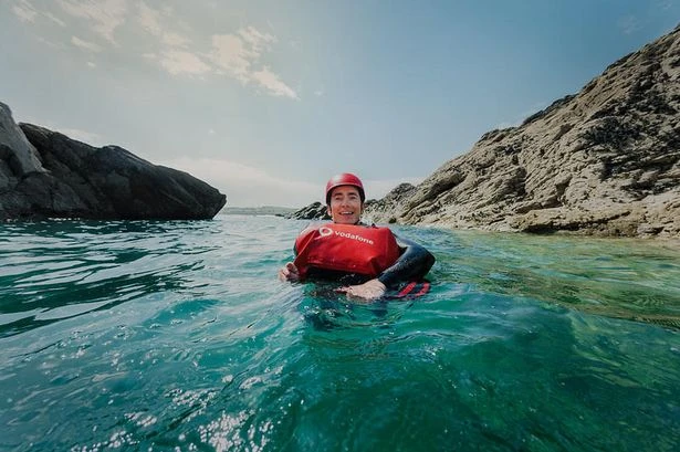 Adventurer Simon Reeve hails bid to boost UK phone connection after own struggles to get online