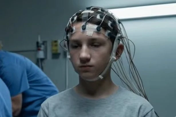 'I'm a child genius - I was recruited to control UFOs using mind power'