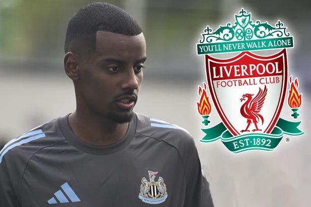 Liverpool transfer news: Alexander Isak 'ploy' as Darwin Nunez move ruled out by signing
