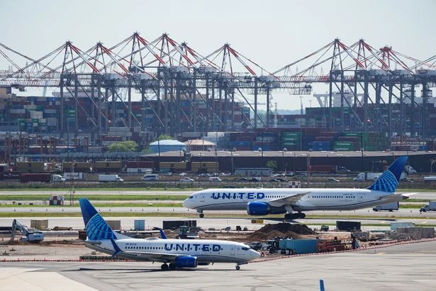 Flight forced to land in 'one minute warning' after teen's Fitbit named 'bomb'
