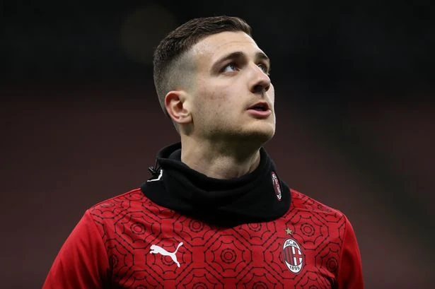 Diogo Dalot makes decision over Man Utd future after career-saving season at AC Milan