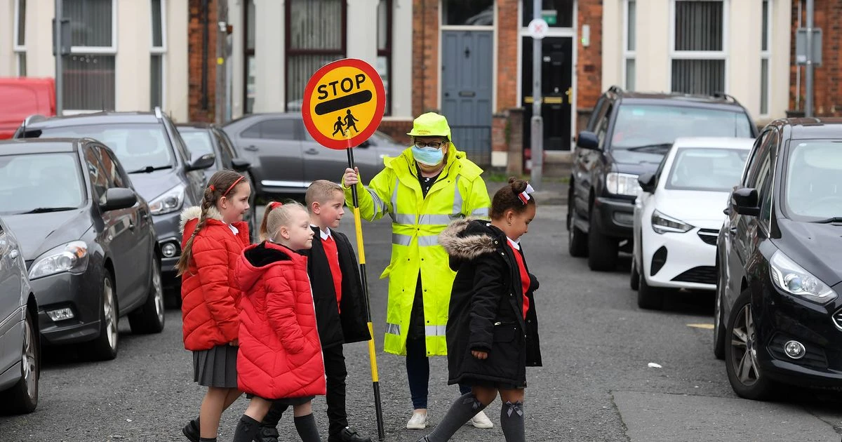 New Northern Ireland lockdown set to shut pubs and close schools for a fortnight