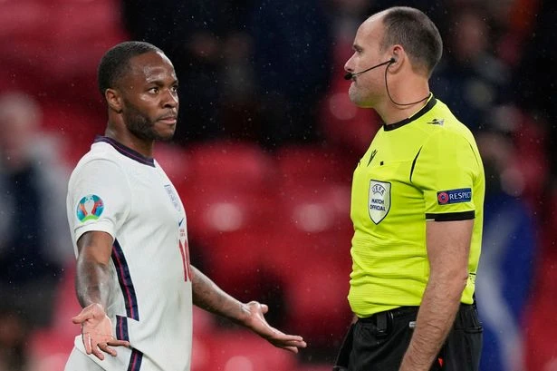 England fans furious as VAR 'doesn't even check' huge Raheem Sterling penalty shout
