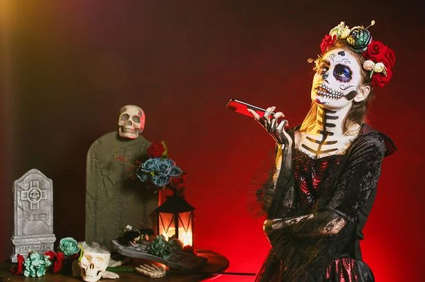 Brits so spooked by sending messages they spend an hour a day deciding what to say