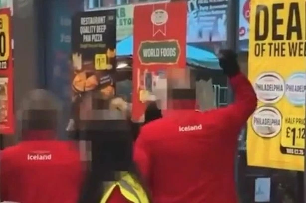 Iceland worker whips customer as he yells ‘empty your bag’ in huge checkout row