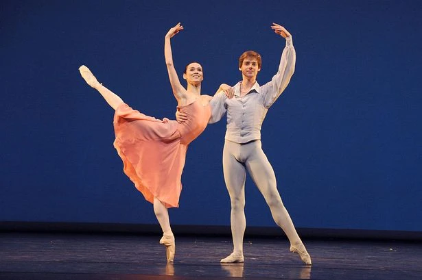 Boffins create 'RoboBallet' so bots can work on big projects without hitting each other
