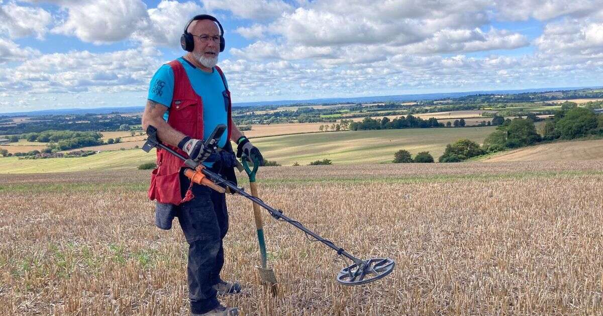 Man finds rare coin in field after 20 years of searching – and it's worth eye-watering sumRare coins