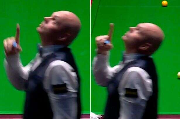 Emotional Stuart Bingham points to sky during 147 attempt with heartfelt tribute