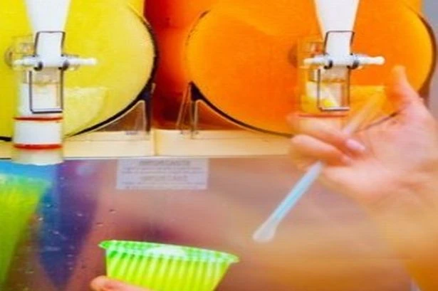 Health warning over popular summer drink as kids under seven should stay away