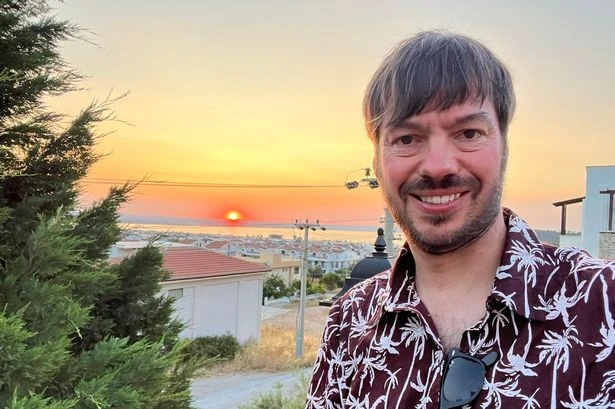 Man sleeps through huge 5.8 Turkey earthquake after downing 10 pints as hotel 'shakes'