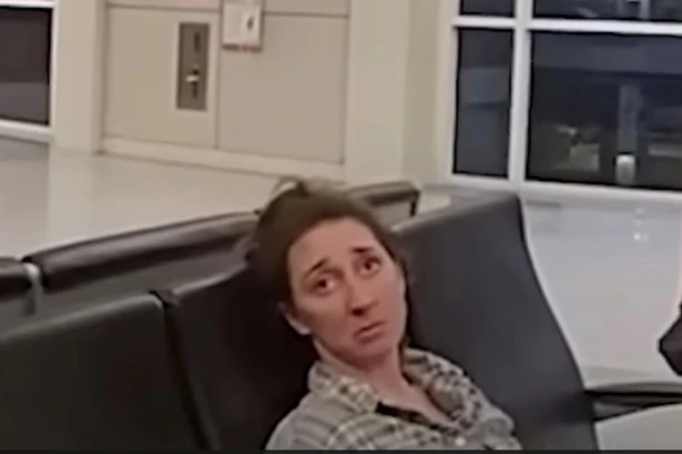 Jet passenger totally blotto after sinking six glasses of wine, bubbly and two tequilas