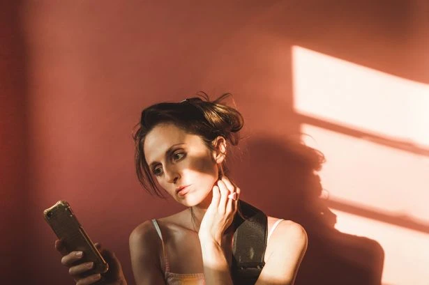Boffins fear the internet and smartphone scrollers will eventually kill off mankind