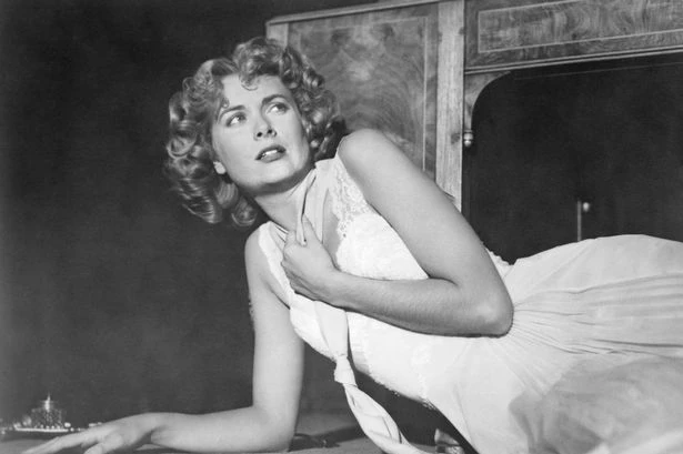 Theatre fans watching Dial M for Murder issued urgent warning – it may contain murder