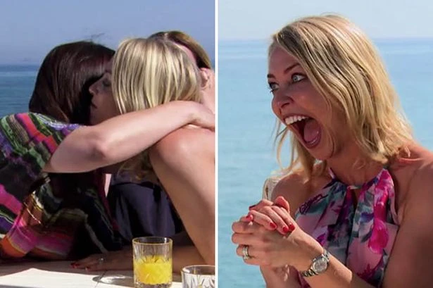 A Place in the Sun guest screams and kisses Laura Hamilton as offer is accepted