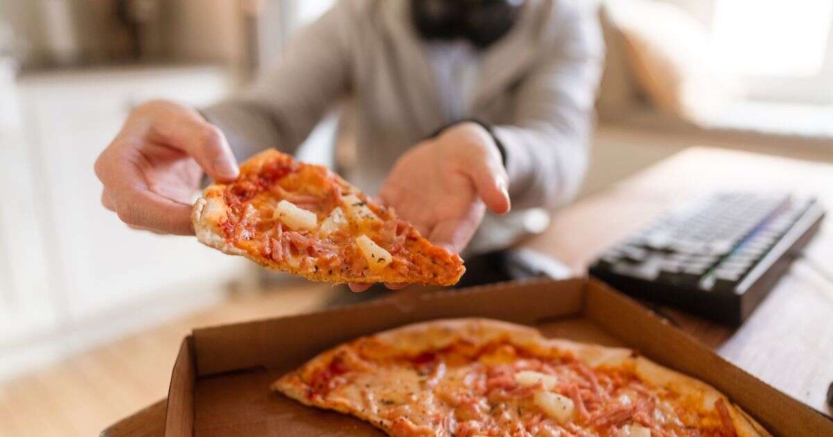 People mind-blown after discovering you can cook frozen pizza one slice at a time