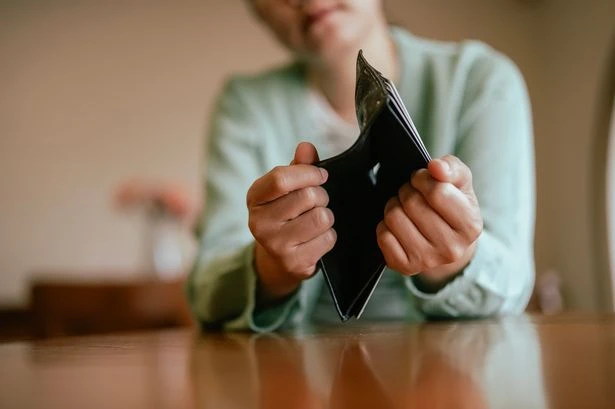 Calls for free school meals change as UK families struggle to afford food
