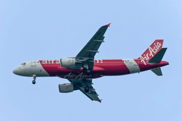 Flight evacuated after dopey bloke jokes about having 'bomb' in his bag