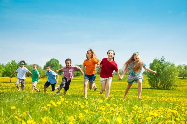 Parents name their top ways to get through the summer holidays without internet