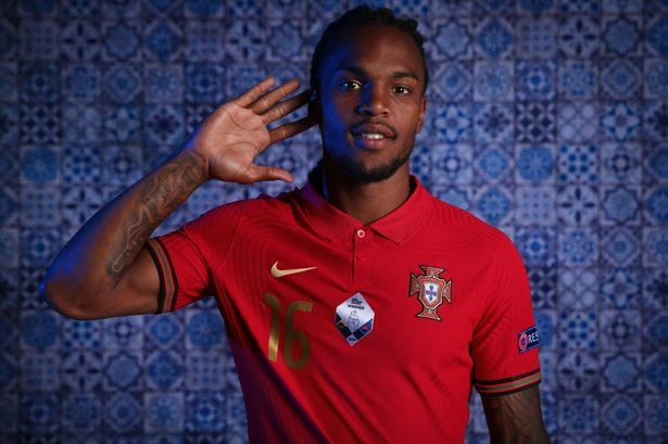 Liverpool told to sign Portugal ace, Berardi boost and Spurs close in on Reds target