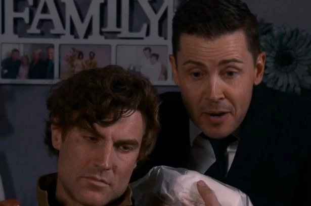 Coronation Street legend 'to return' 25 years after debut to save Todd Grimshaw from Theo