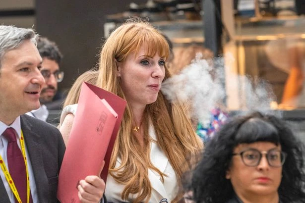 Angela Rayner finally quits vaping after being seen using one on dinghy