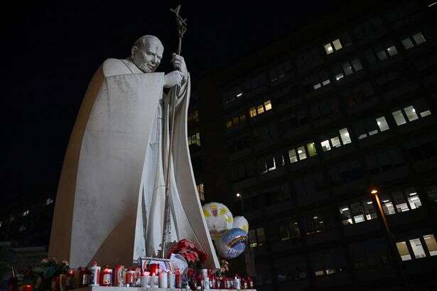 Inside Gemelli hospital treating Pope Francis from assassination save to Totti miracle