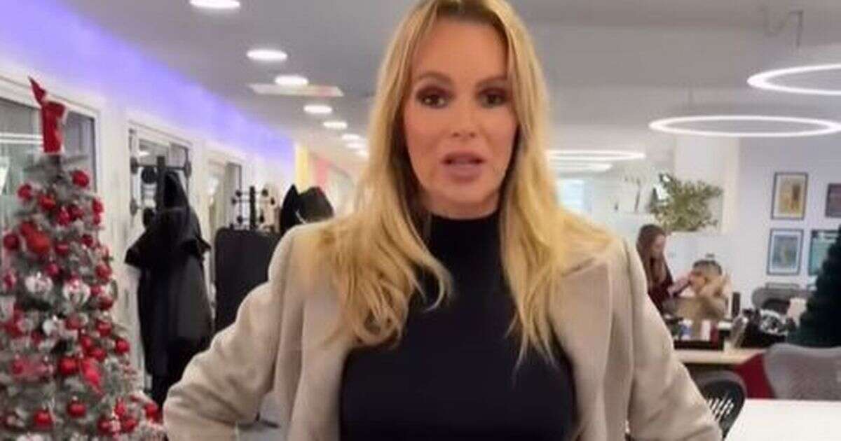 Amanda Holden's 'flattering' polo top will 'see you through autumn and winter'