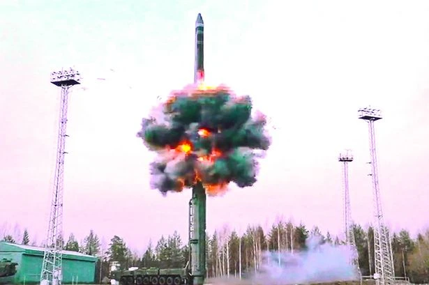 WW3 fears rise as Putin deploys hypersonic missile that could nuke Europe