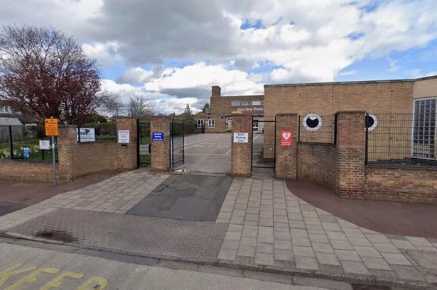 Nottinghamshire primary school in 'medical emergency' as 9 rushed to hospital
