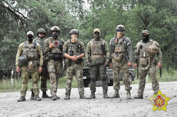 Russia's neighbour prepares for Putin invasion as they tell people how to escape in WW3