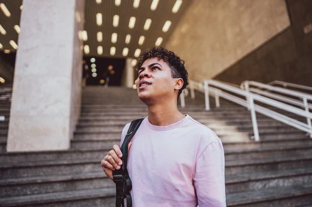 Dear Jobs Guru: ‘If I accept a summer job, can I still change my mind for something better?’