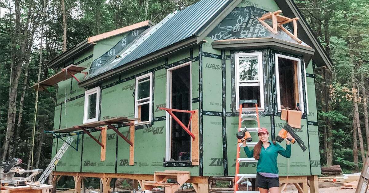 Inside couple's DIY 'tiny' house that cost them just £35,000