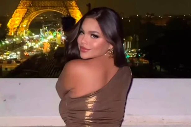 Plus size model with '55-inch bum' moans about struggle she faces on planes
