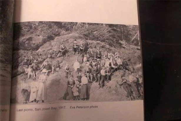 'Proof' time travel is real as 1917 photo contains mystery 'surfer man'